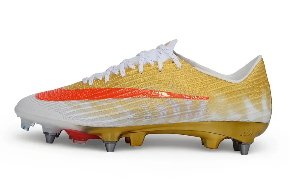 Nike Mercurial Superfly 11 in CR7 Gold / White