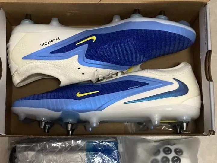 Jamie's boots on arrival