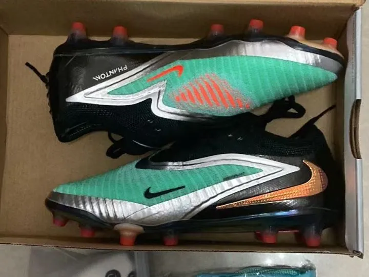 XUZIT KXI's boots on arrival